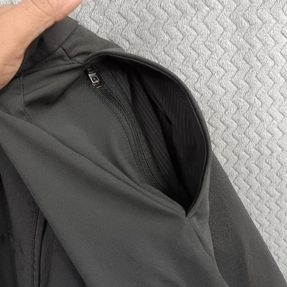 LULULEMON Commission Men's Short Classic 7” Gray Size 36 Chino Bermuda Stretch